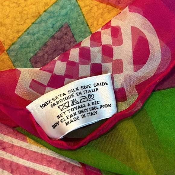 YSL Yves Saint Laurent Silk Bright Butterfly Floral Scarf! Excellent Condition! - Picture 8 of 8